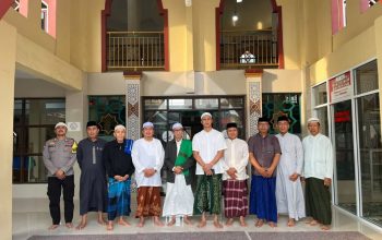 Lewat Subuh Keliling, Kapolres Majene Perkuat Kedekatan dengan Warga dan Cari Solusi Persoalan Kamtibmas   