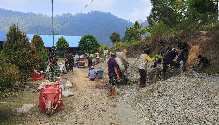 Satgas TMMD Kebut Pengecoran Jalan di Pammulukang Mamuju