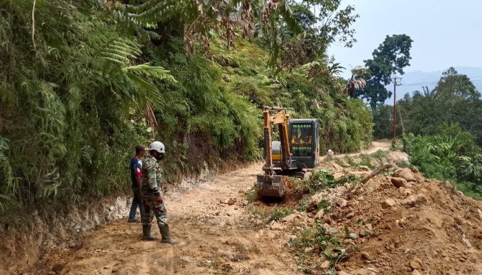Atasi Genangan Saat Musim Hujan,TMMD Genjot Penggalian Drainase di Pammulukang