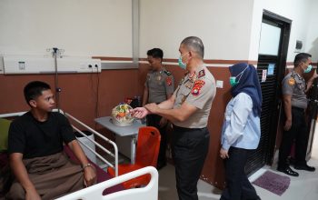 Hangatnya Doa Kapolda Sulbar di RS Bhayangkara Lewat Momentum Minggu Kasih